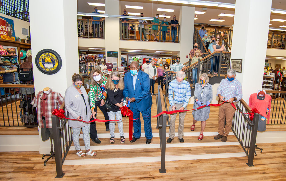 Mast Store Roanoke Celebrates 5 Years