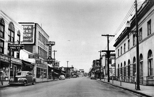 Brown-Rogers-Dixson building along Trade Street in Winston-Salem, circa 1930s.