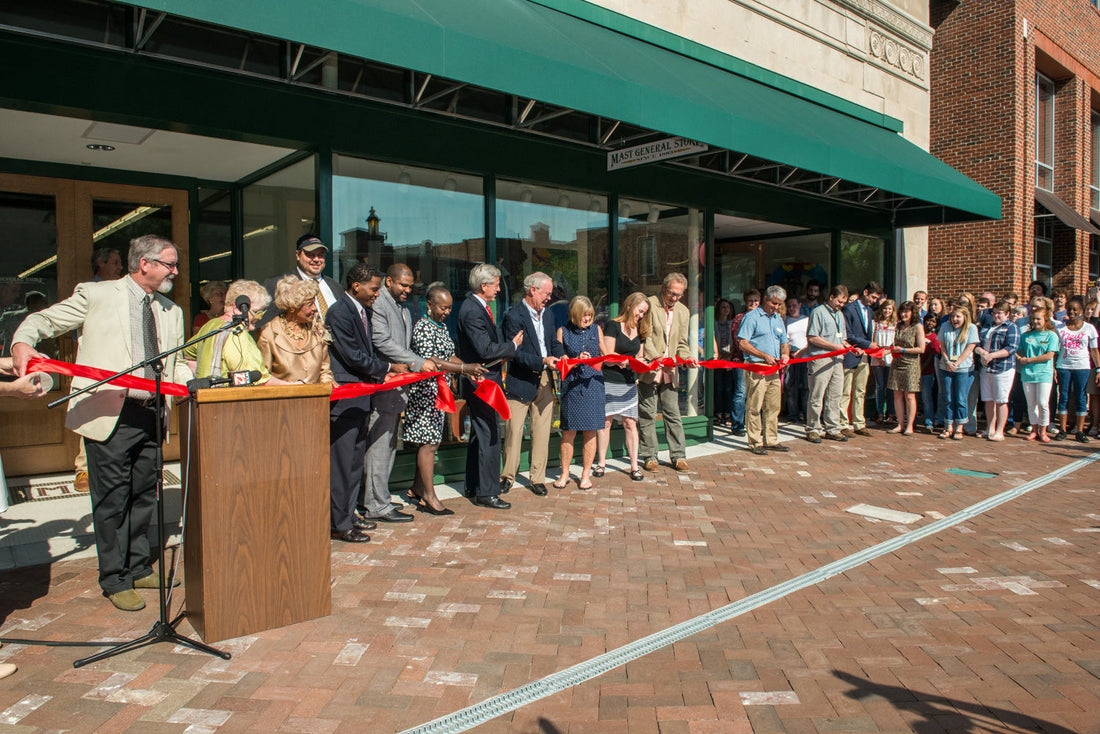 Mast Store Winston-Salem Ribbon Cutting