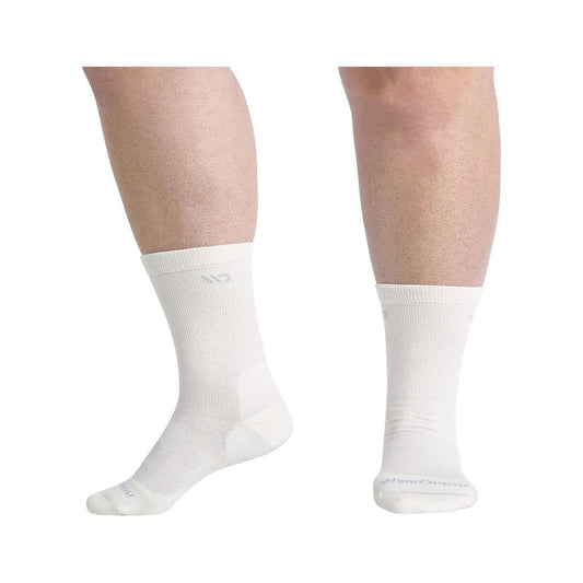 Wide Open Women's Solid Cushioned Crew Socks