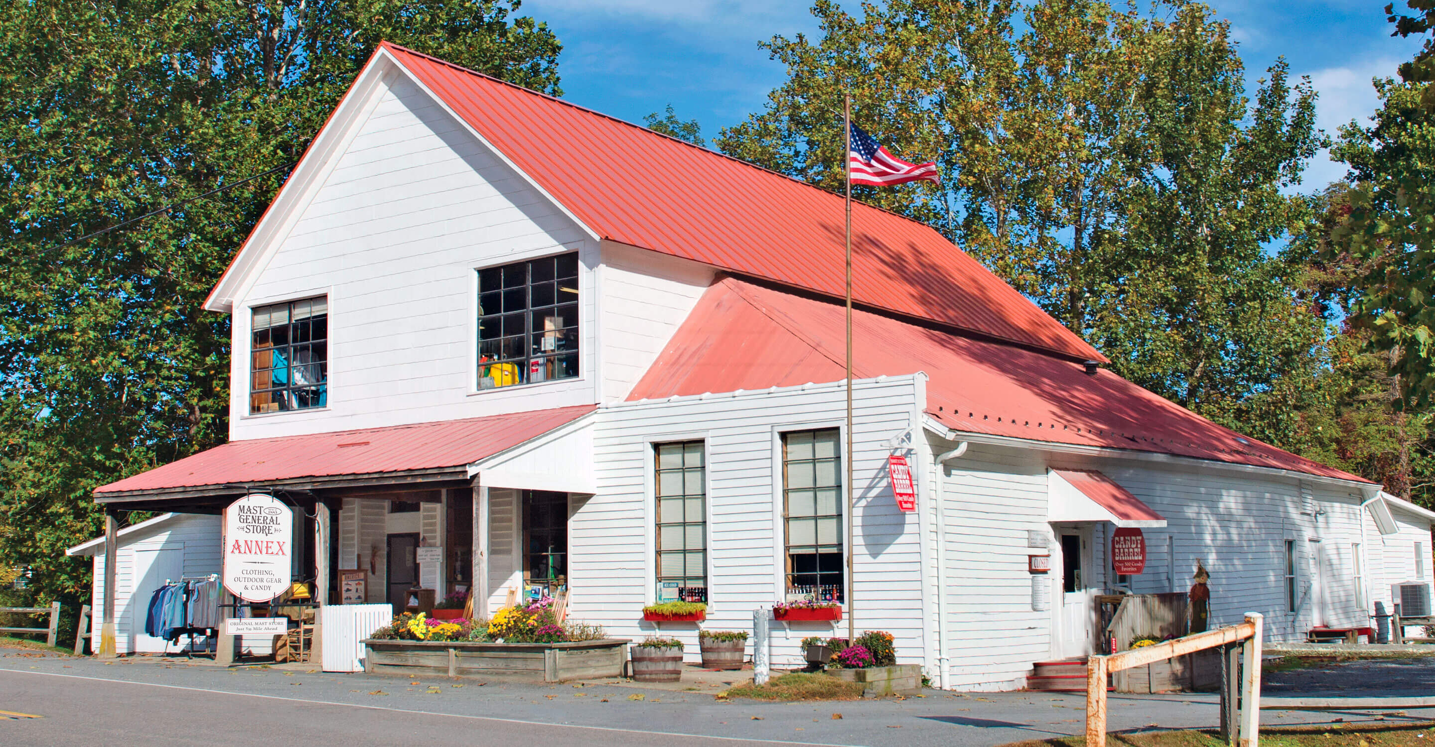 Street view of the Mast General Store Annex in Valle Crucis, NC on a sunny day
