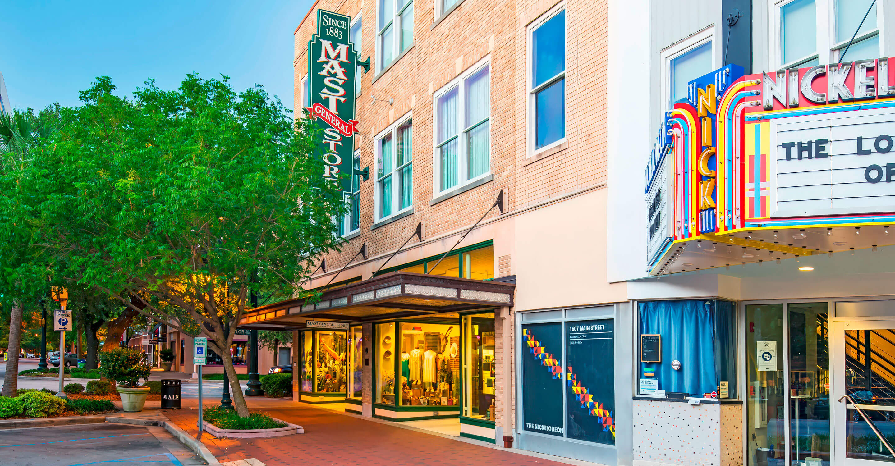 Street view of the Mast General Store in downtown Columbia, SC on a sunny evening